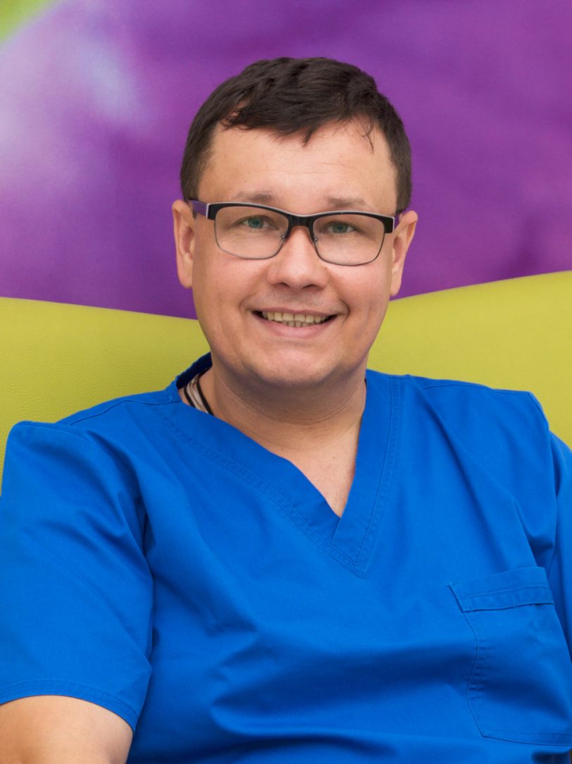 Michał Drozdowski lek.med Stomatolog, Specjalista Chirurgii Szczękowo-twarzowej